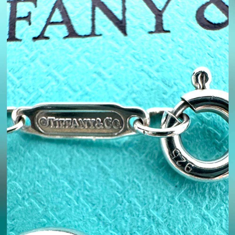 Authentic Tiffany & CO. Elsa Peretti Small Size Open Heart Neck… - Picture 4 of 15